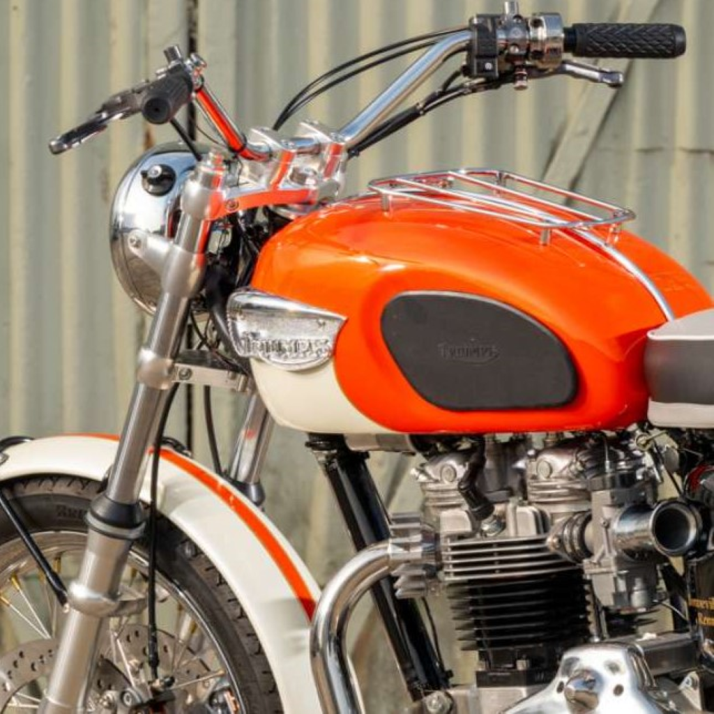 Triumph Grenadier Red Paint Product